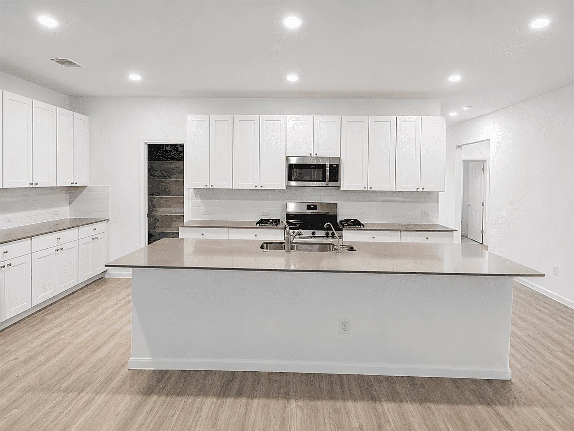 3 bed, 1675 sqft, $1,795 — Photo 3