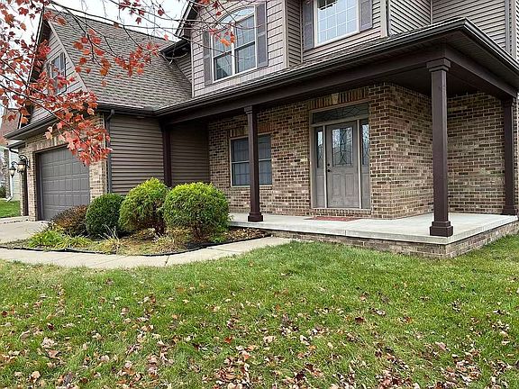 3rd image of 10803 N Trailview Dr