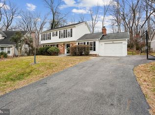 8020 Lakenheath Way, Rockville, MD 20854