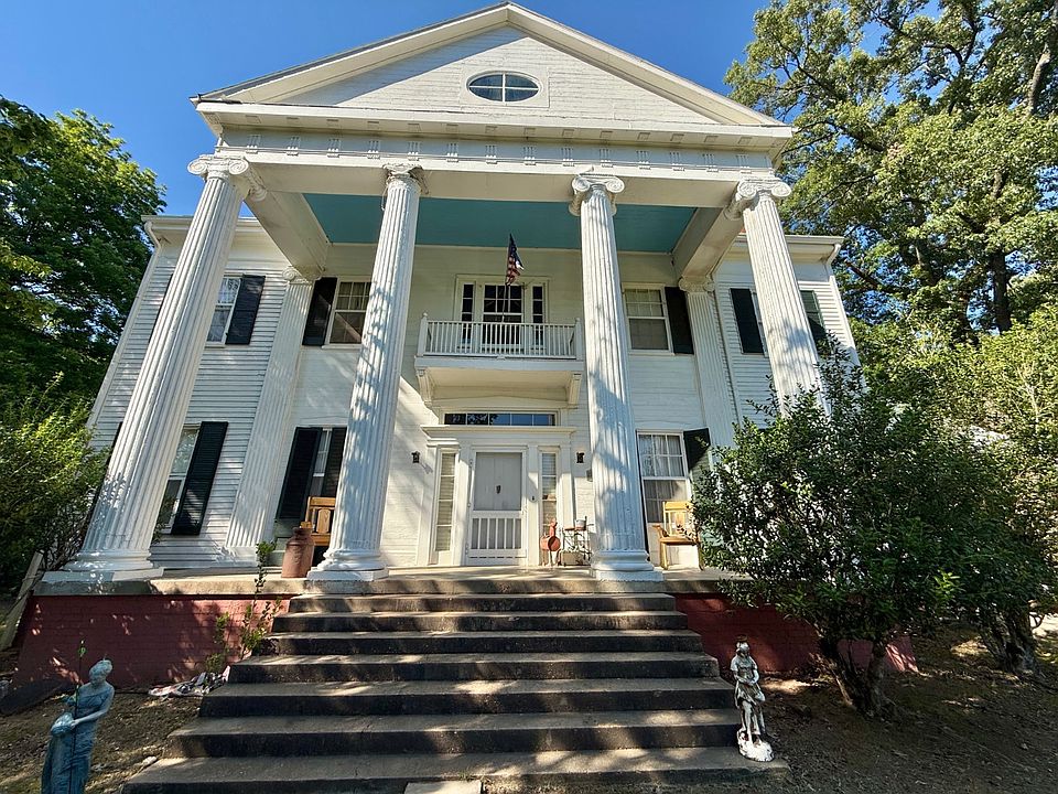 1st image of 712 Popular Hill Rd