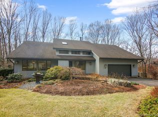 37 Mountain View Rd, Glastonbury, CT 06033