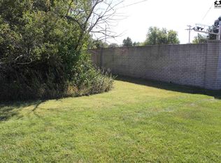 1429 E 1st St, McPherson, KS 67460