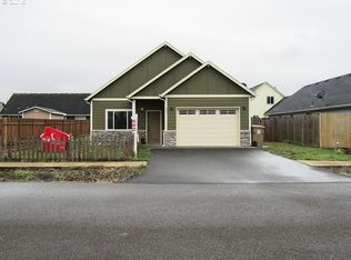 243 E A St, Halsey, OR