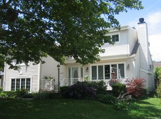 227 McKinley Ave, Island Park, NY 11558