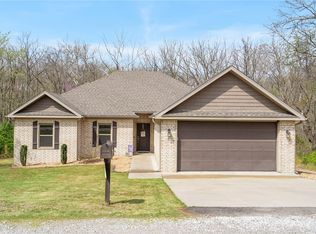 7 Hexham Ln, Bella Vista, AR 72715