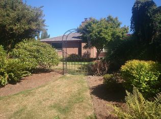 1536 NW Blue Ridge Dr, Seattle, WA 98177