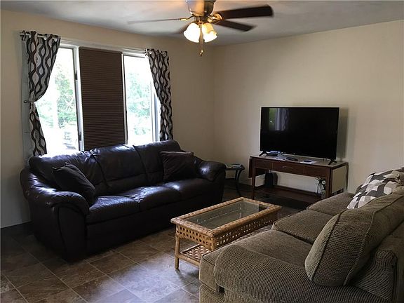 4th image of 7 Deangelis St