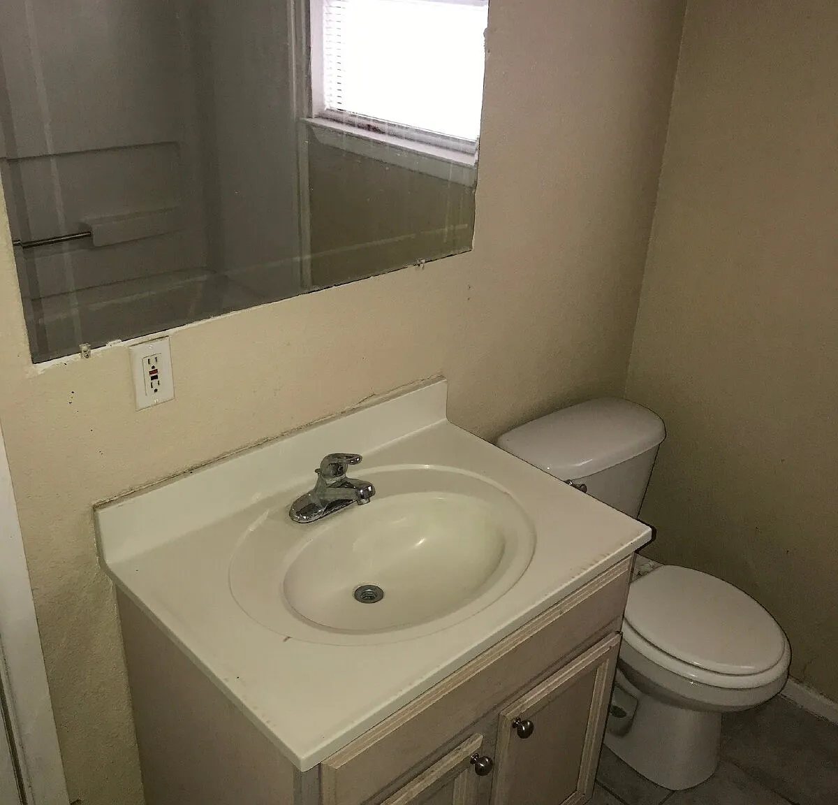 1 bed, 1.0 bath, 600 sqft, $600 — Photo 4