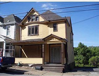 2nd image of 1202 Jenny Lind St