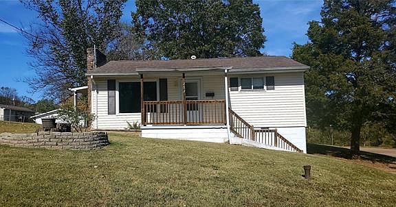 2nd image of 202 Clarke St