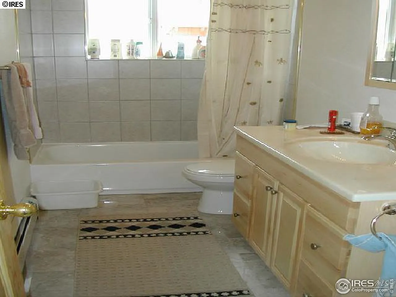 2 bed, 950 sqft, $1,800 — Photo 3