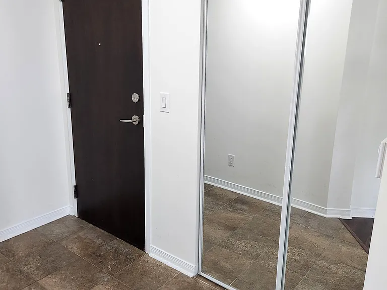 73 King William Cres #Penthouse 4 — Photo 10