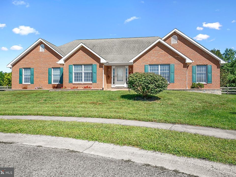 1st image of 107 Victoria Ct
