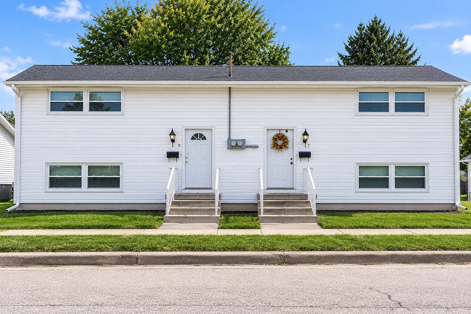 3 bed, $1,050 — Photo 1