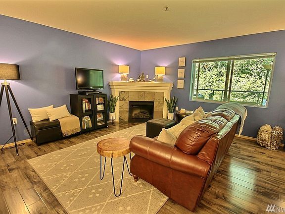 4th image of 715 Harrington Pl SE Unit 1140
