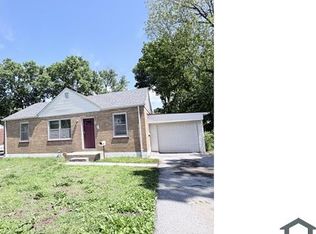 1180 S New Florissant Rd, Florissant, MO 63031