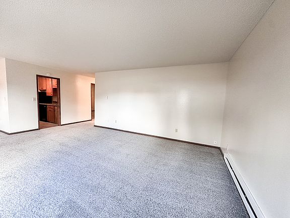 4th image of 7111 47th Ave NE #18912019