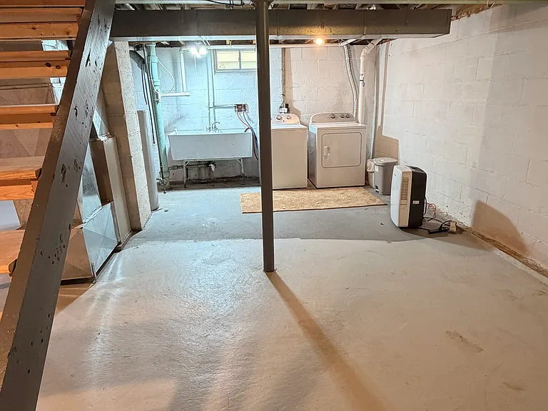 123 Lyon Pl — Photo 22