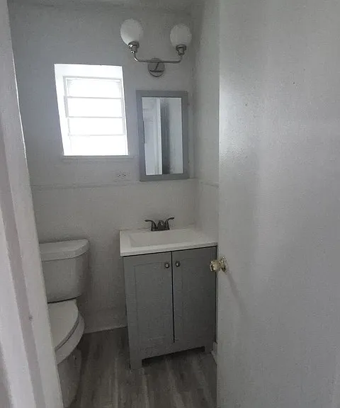 417 Eleanor Ave #2 — Photo 15