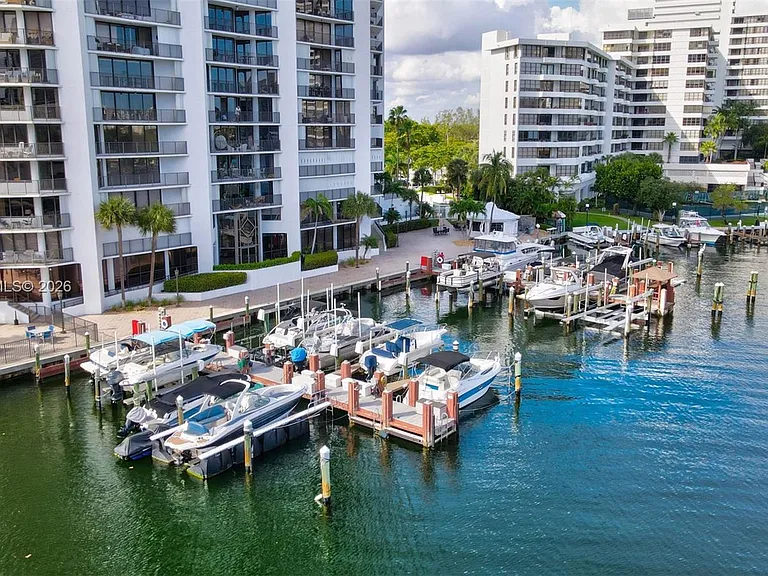300 Three Islands Blvd #Penthouse 3A — Photo 48