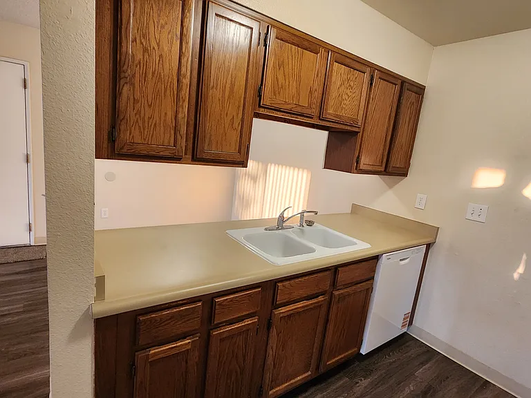 539 Wright St #306 — Photo 21