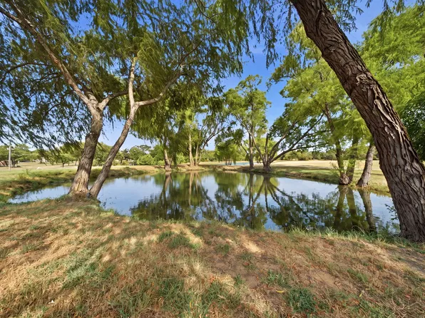 5480 New Hope Rd, Aubrey, TX 76227