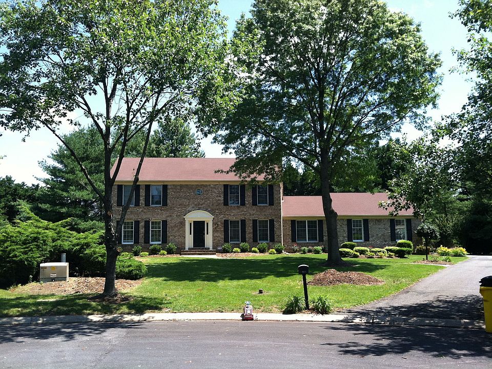 1st image of 311 Dunham Ct