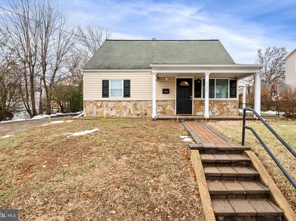 112 Manassas Dr, Manassas Park, VA 20111