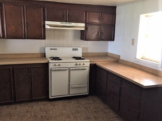 4th image of 510 N Dyer St