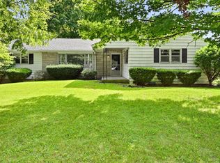 3198 S Crestview Dr, New Castle, IN 47362