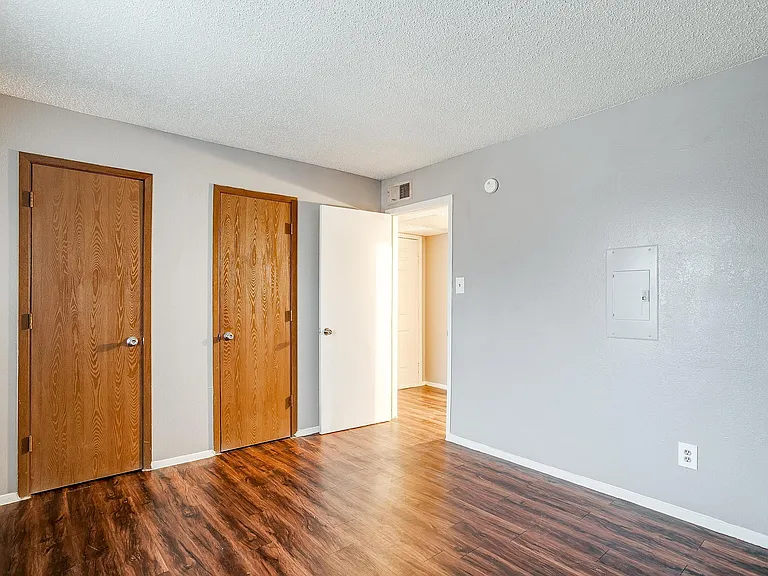 River Ranch Apartments — Photo 12