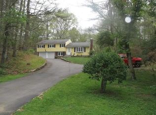 12 Woodland Way, Rehoboth, MA 02769