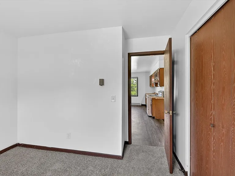 Sun Meadows Apartments — Photo 22
