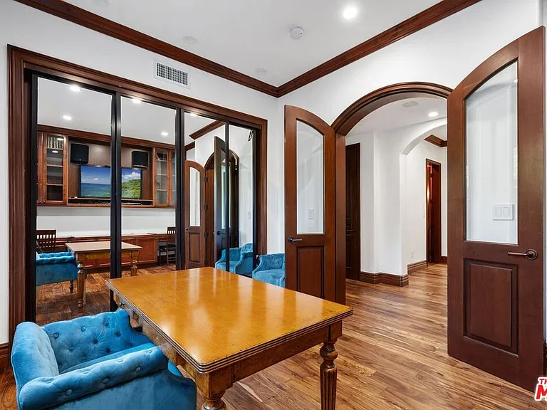 2108 San Ysidro Dr — Photo 22