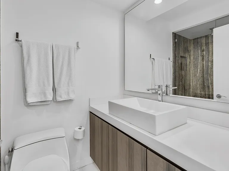 1780 Avenida Del Mundo #1204 — Photo 19