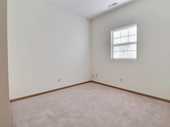2nd image of 2312 Alan Dr