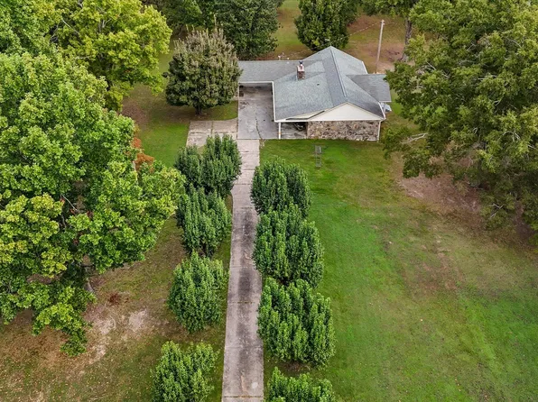 204 Dodd Rd, Ringgold, GA 30736