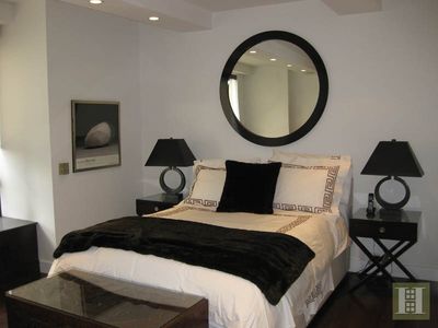 100 United Nations Plz APT 18B, New York, NY, 10017