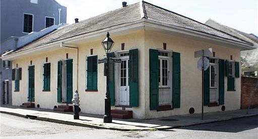 1st image of 1141 Burgundy St