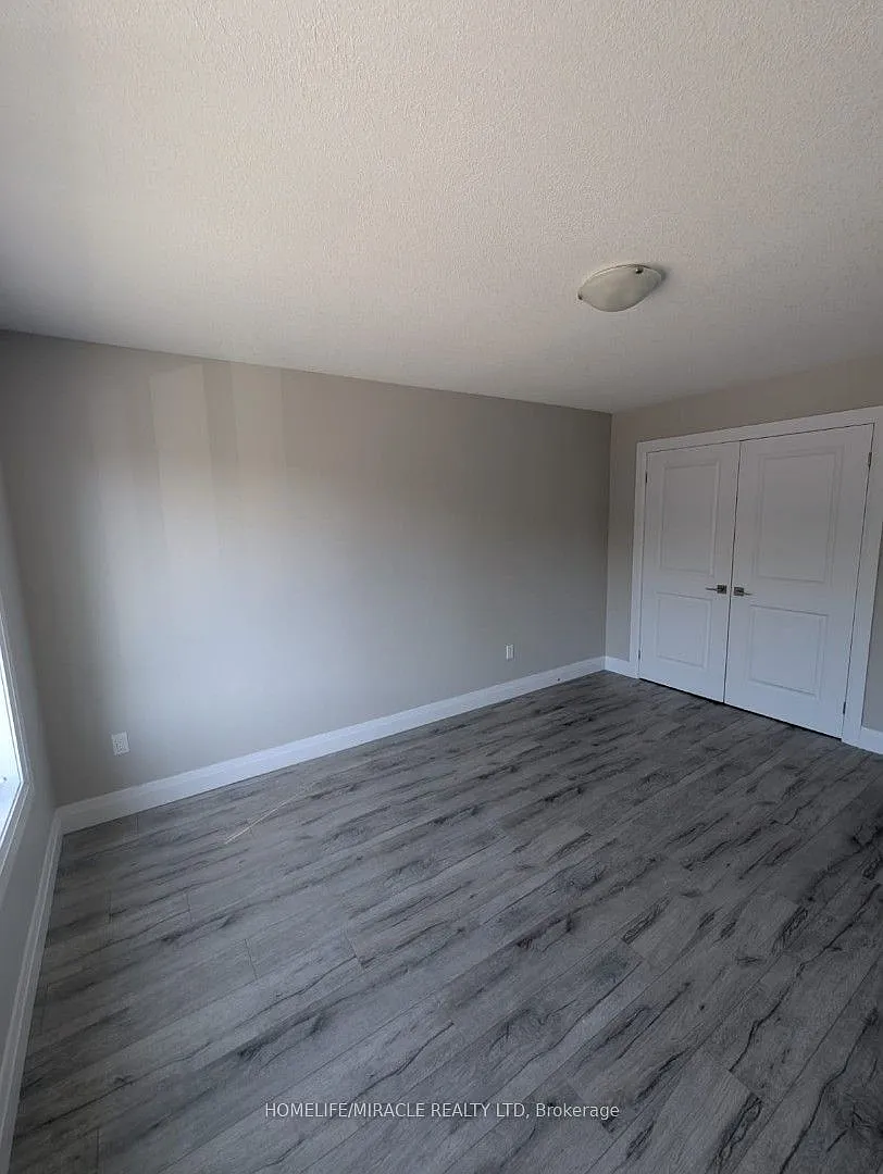 3 bed, $2,500 — Photo 4