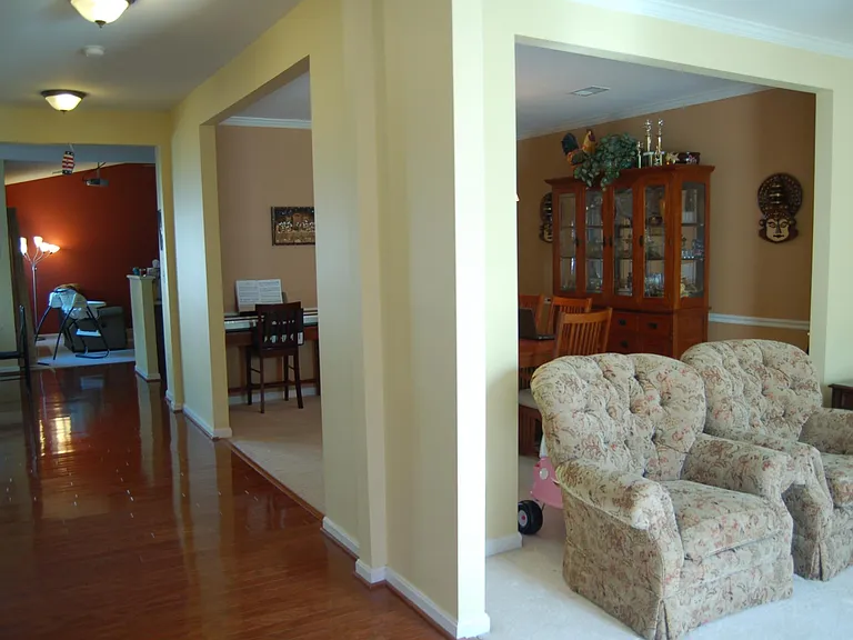 43282 Ardmore St — Photo 3
