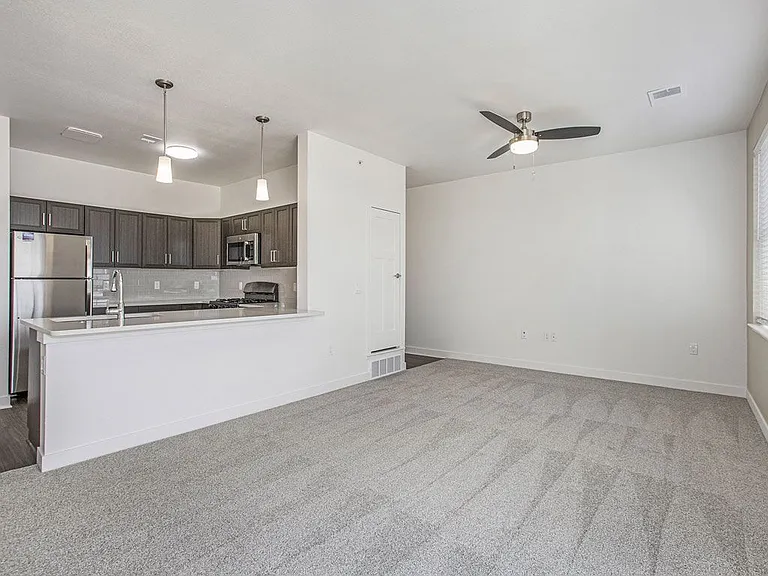 Meadowbrooke Apartment Homes — Photo 35