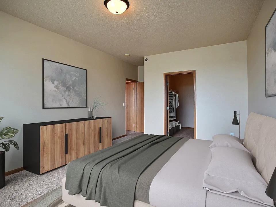 West Fargo, ND West Lake Apartments | Bedroom
