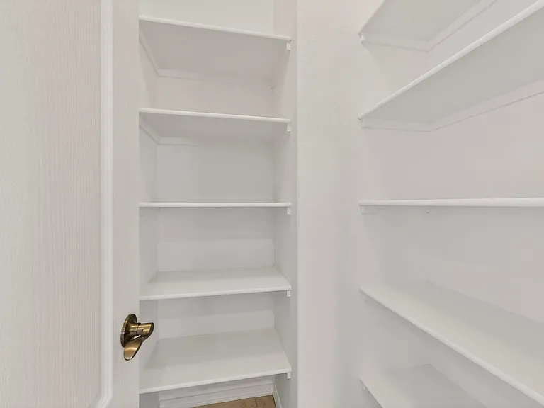 308 Prism Ave SW — Photo 9