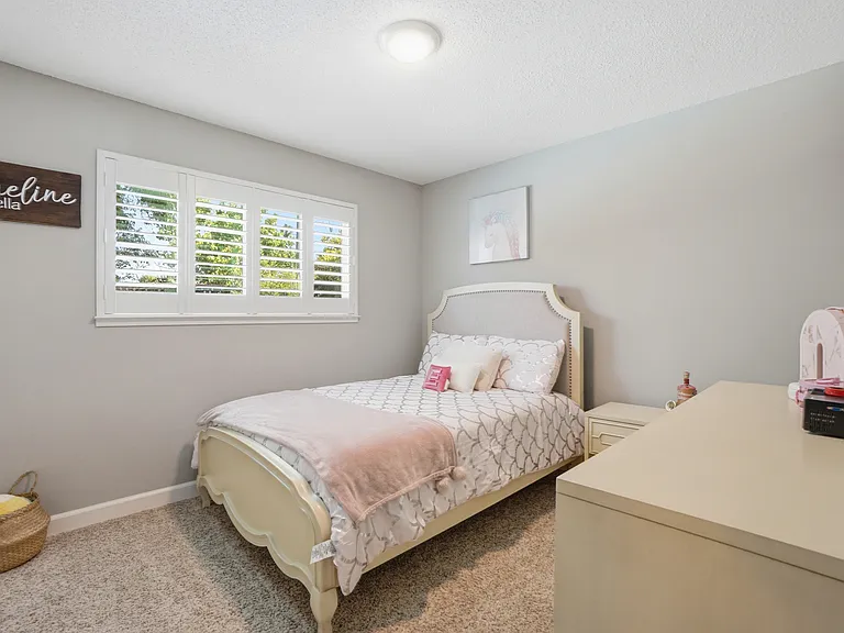 4657 Brenda Cir — Photo 31