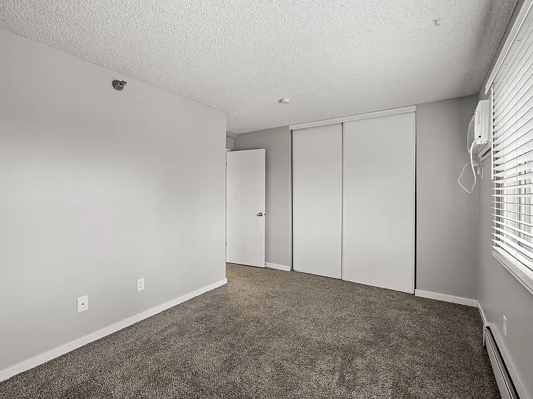 Hillcrest Place — Photo 57