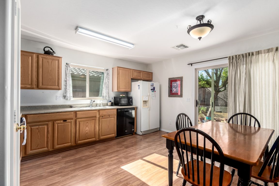 next background image