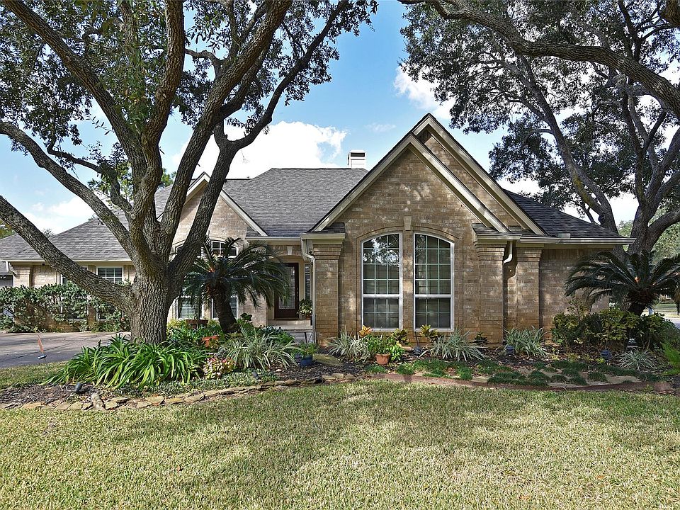 1st image of 7023 Hearthside Dr