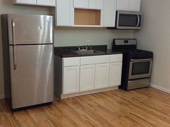 2nd image of 2350 Pacific St APT 3L
