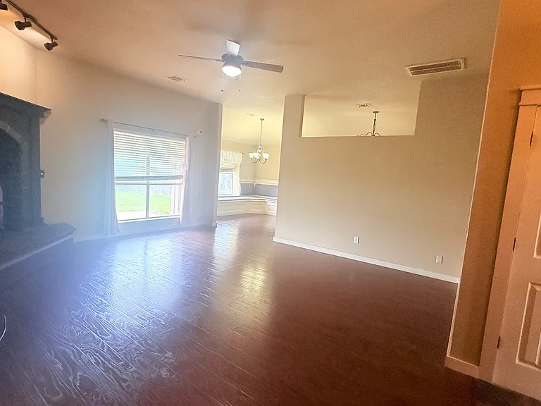 720 Night Hawk Dr — Photo 16